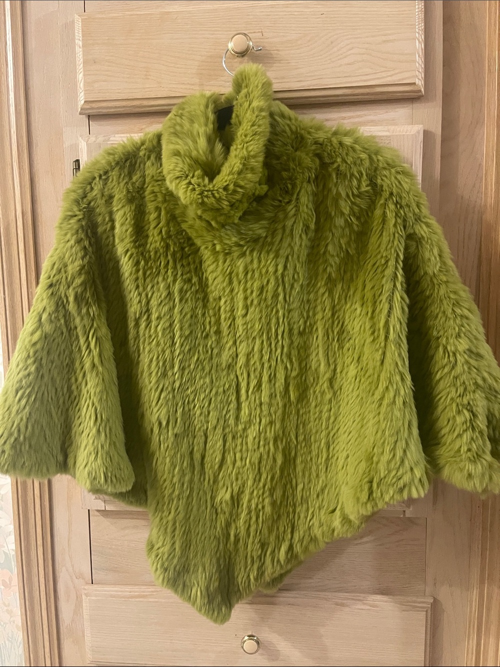 Bernardo Olive Green Faux Fur Poncho Cape